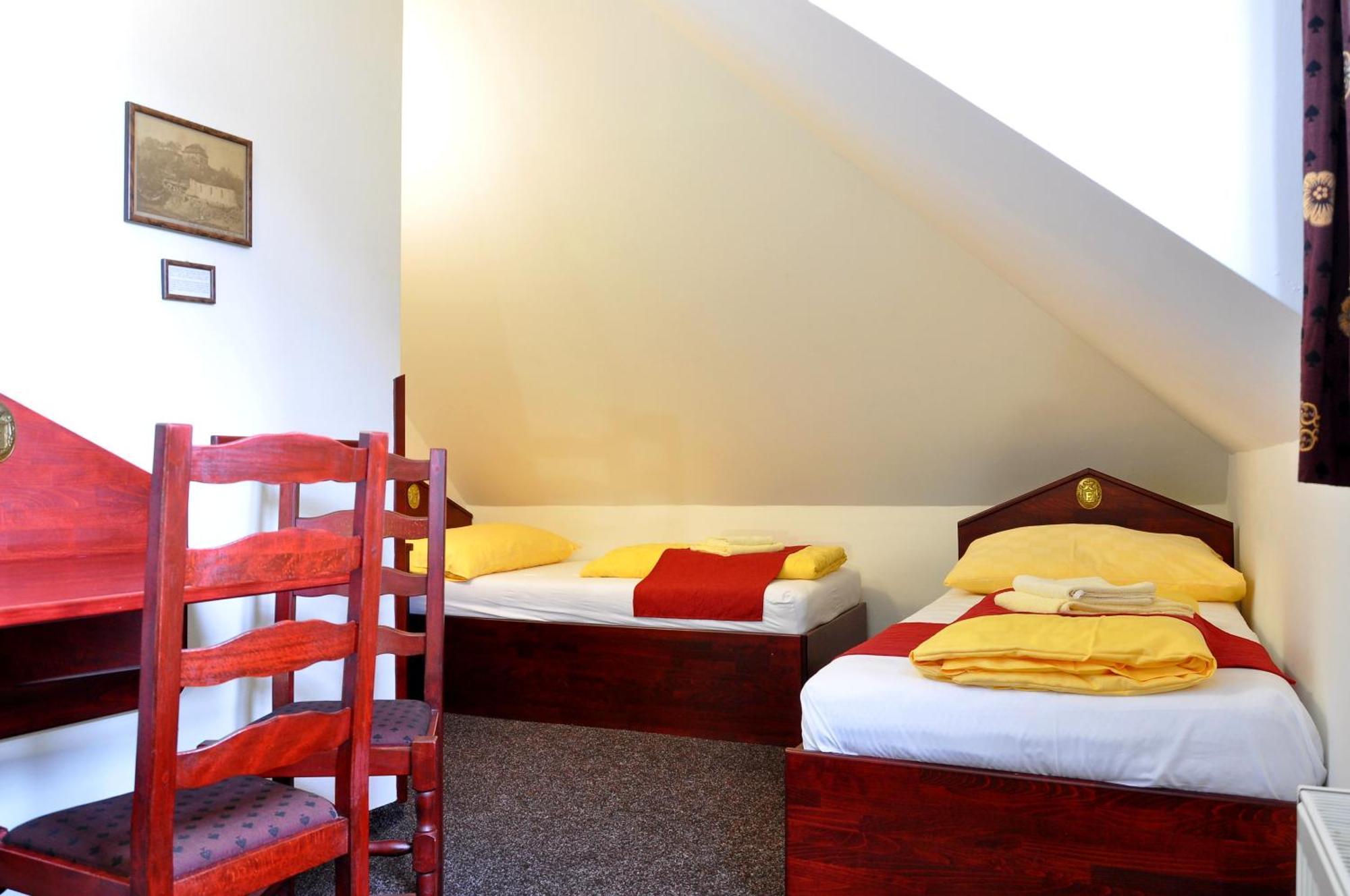 Hotel Císař Ferdinand Loket Habitación foto