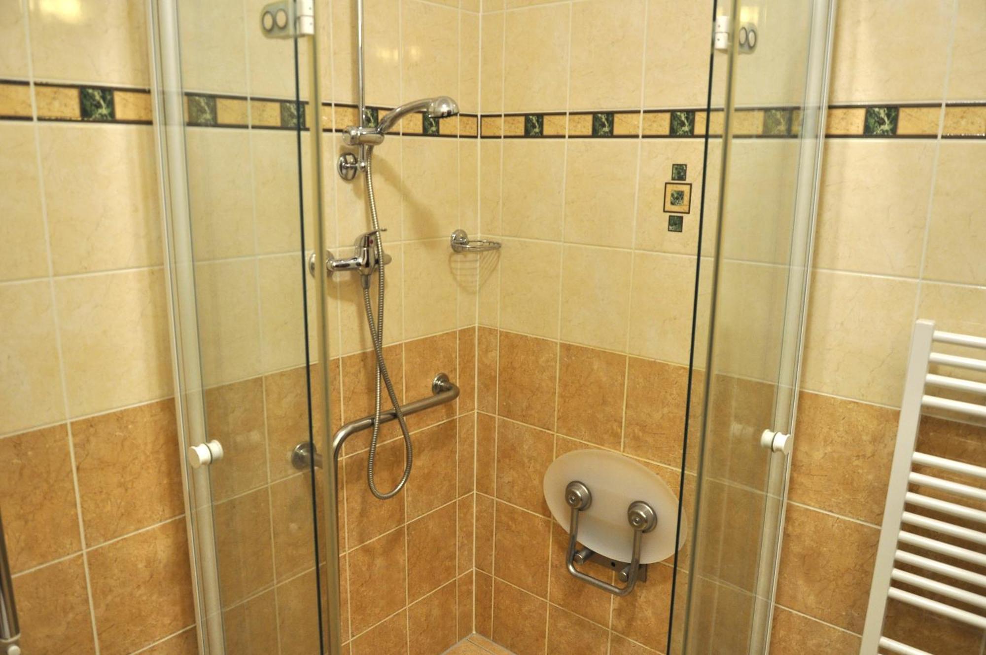 Hotel Císař Ferdinand Loket Habitación foto